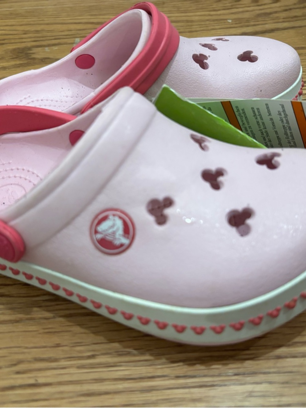 NWT Crocs Kids Pink Slip-On Sandals - Picture 3 of 6